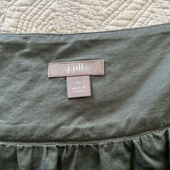 J.Jill Skirt with side zipper and embroidery - Picture 3 of 4